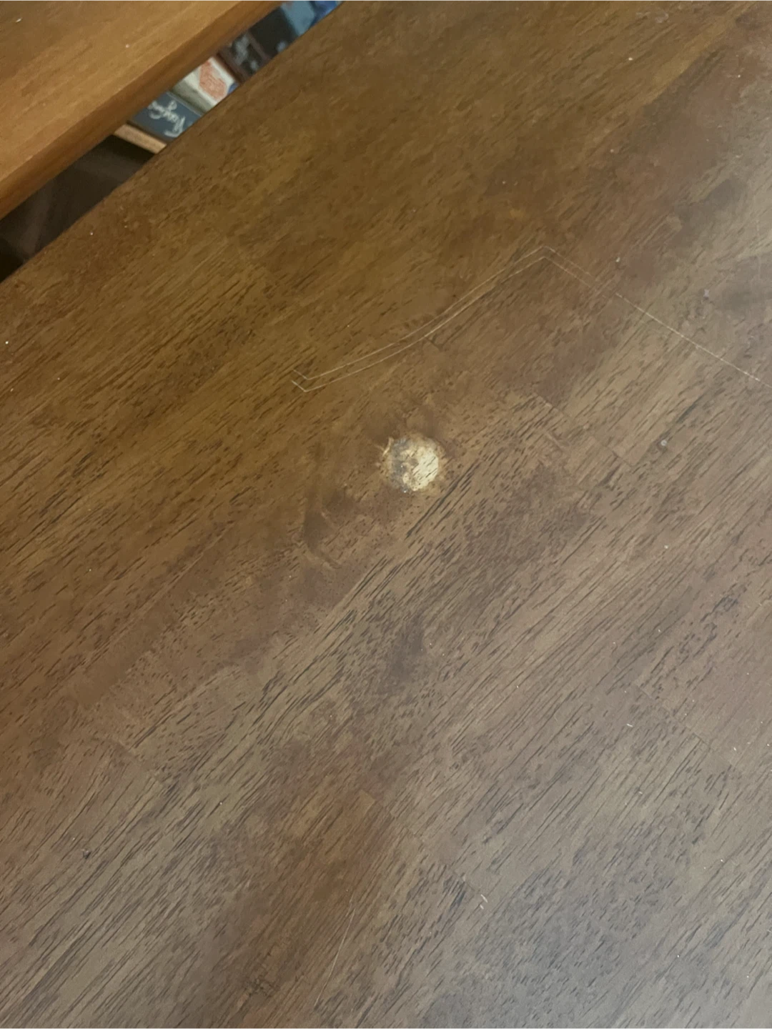 Round Pedestal Dining Table - photo 2