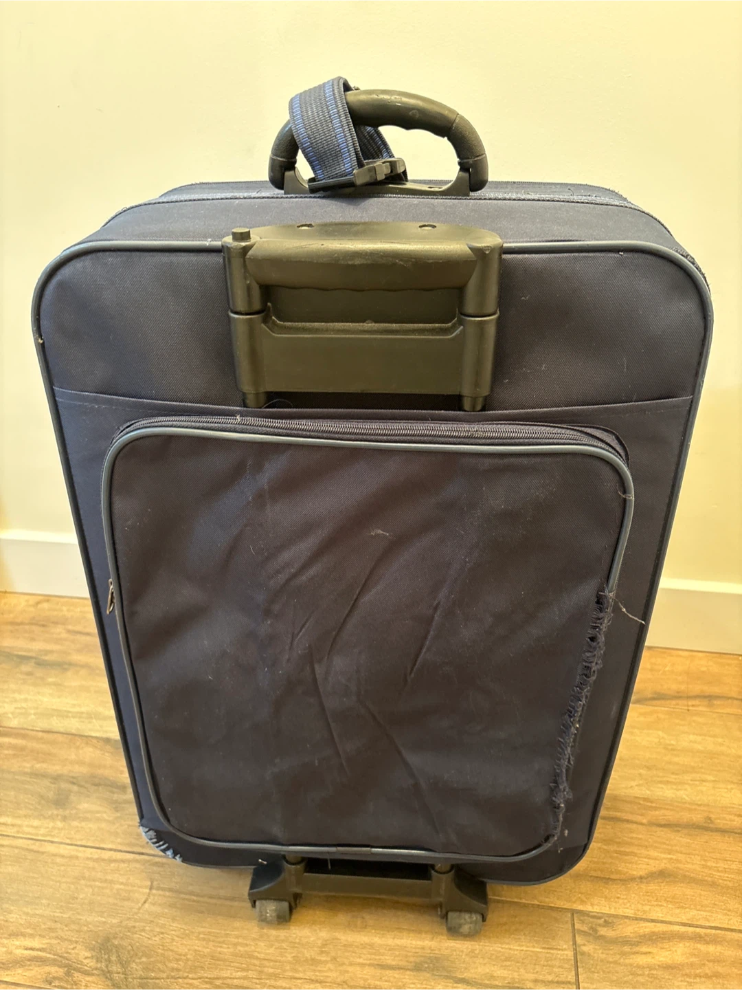 Everlight Creation navy blue suitcase - photo 2