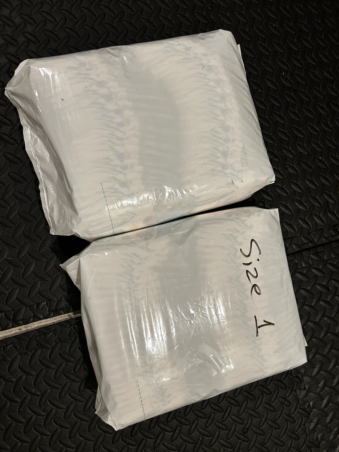 Diapers size 1 - 100 count