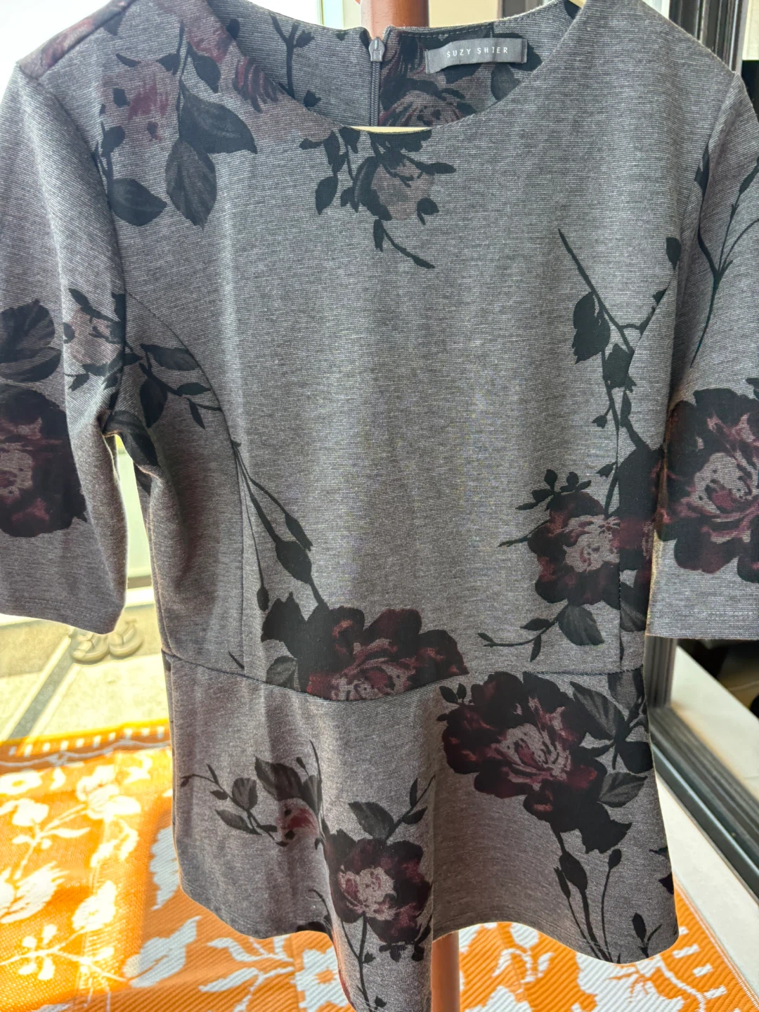 Suzy Shier floral peplum dress