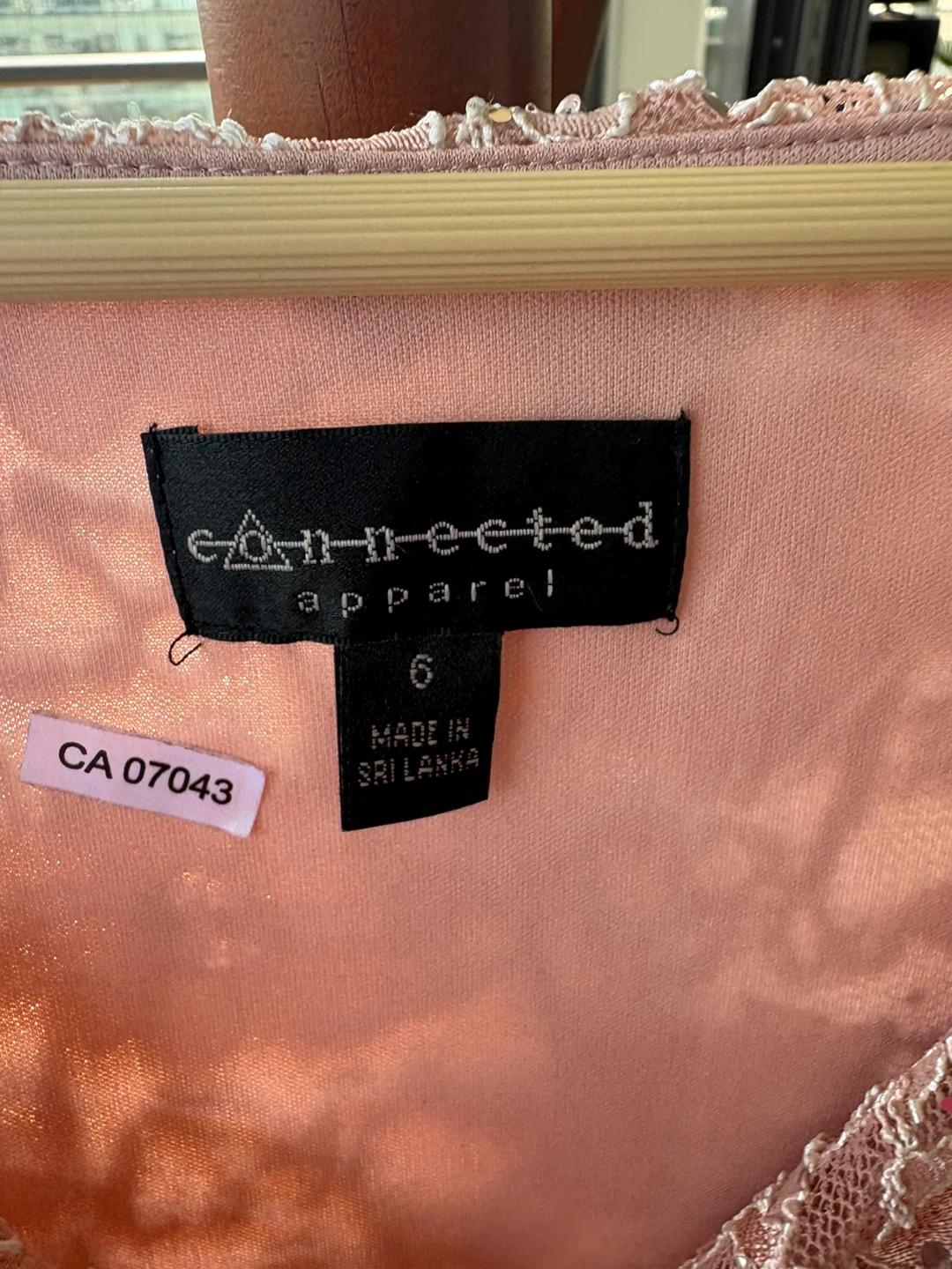 Connected Apparel Pink Lace Sequin Dress Size 6 - photo 3