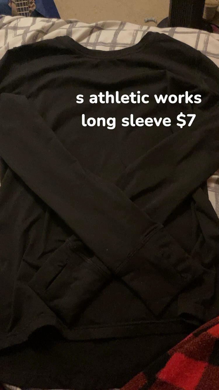 Athletic Works Black Long Sleeve Shirt