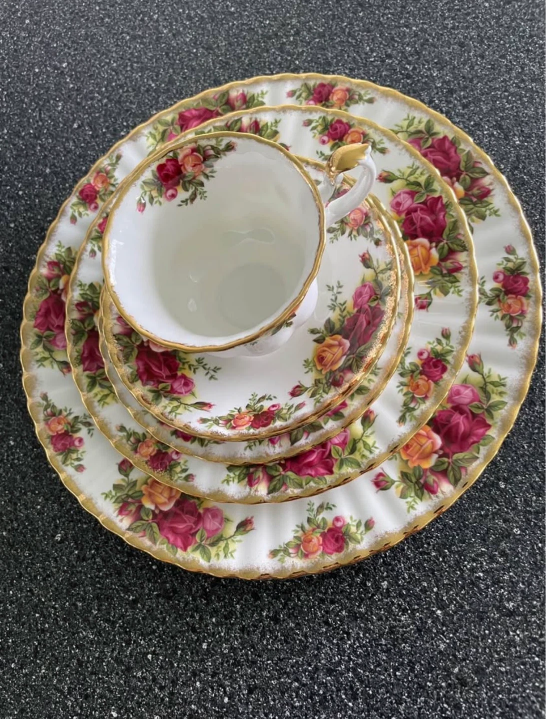 Royal Albert Old Country Roses , 39 Pieces - photo 2