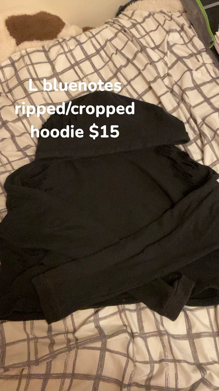 Bluenotes black ripped cropped hoodie size L
