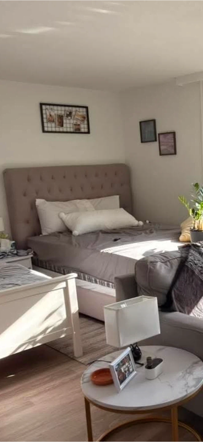 Queen Bed