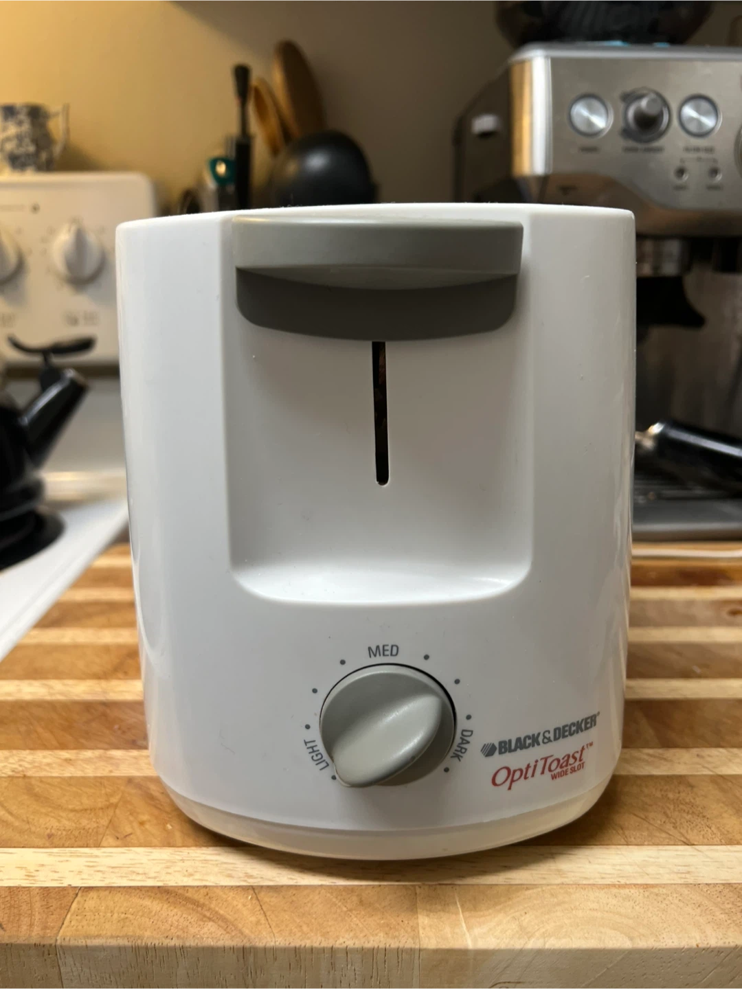 BLACK+DECKER OptiToast 2-Slice Toaster