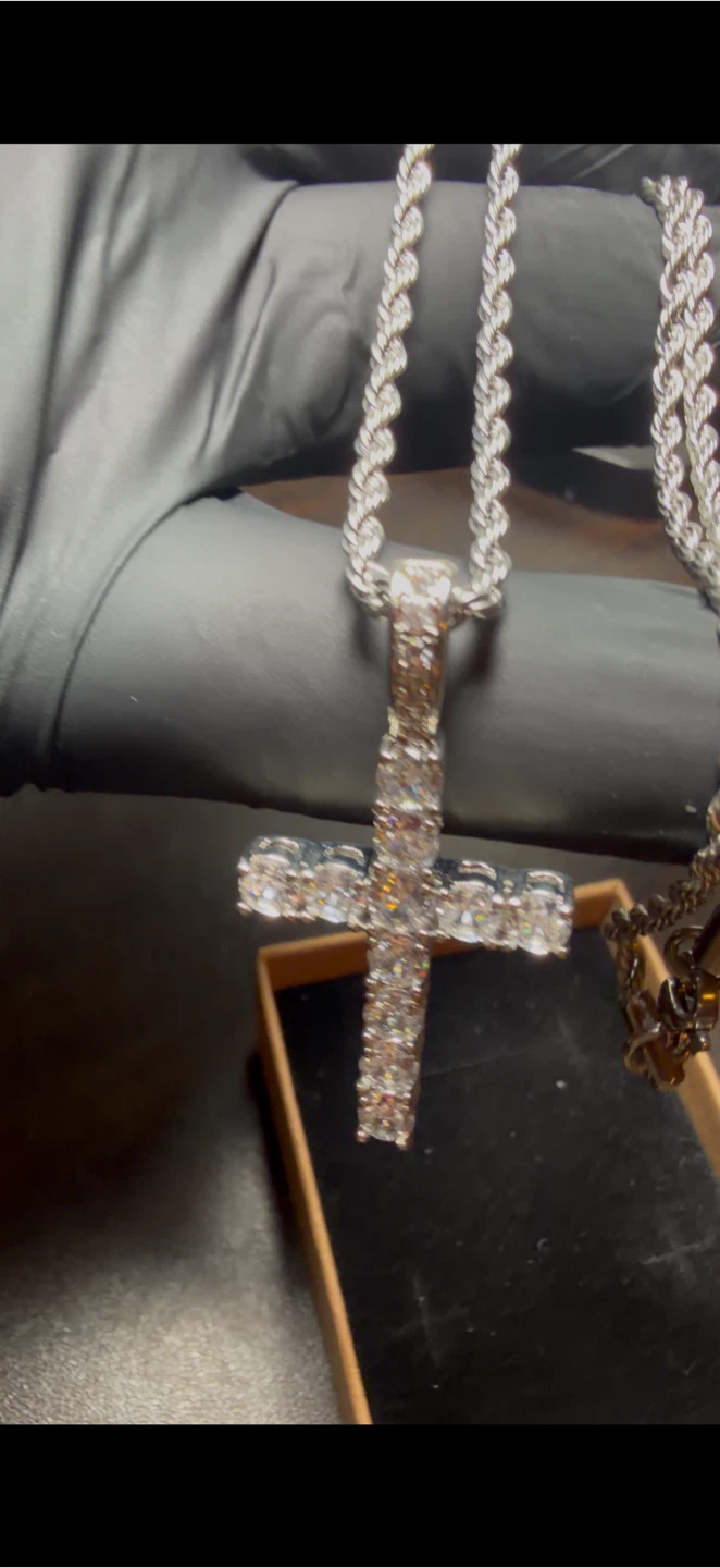 24” Sterling silver rope chain moissanite Cross Pendant