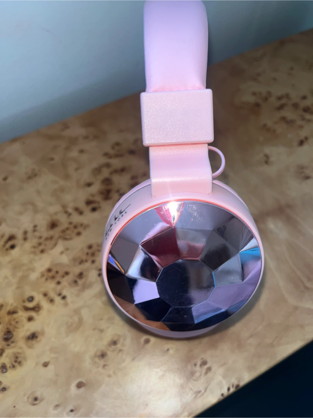 Nicole Miller Pink foldable Bluetooth Headphones - photo 3