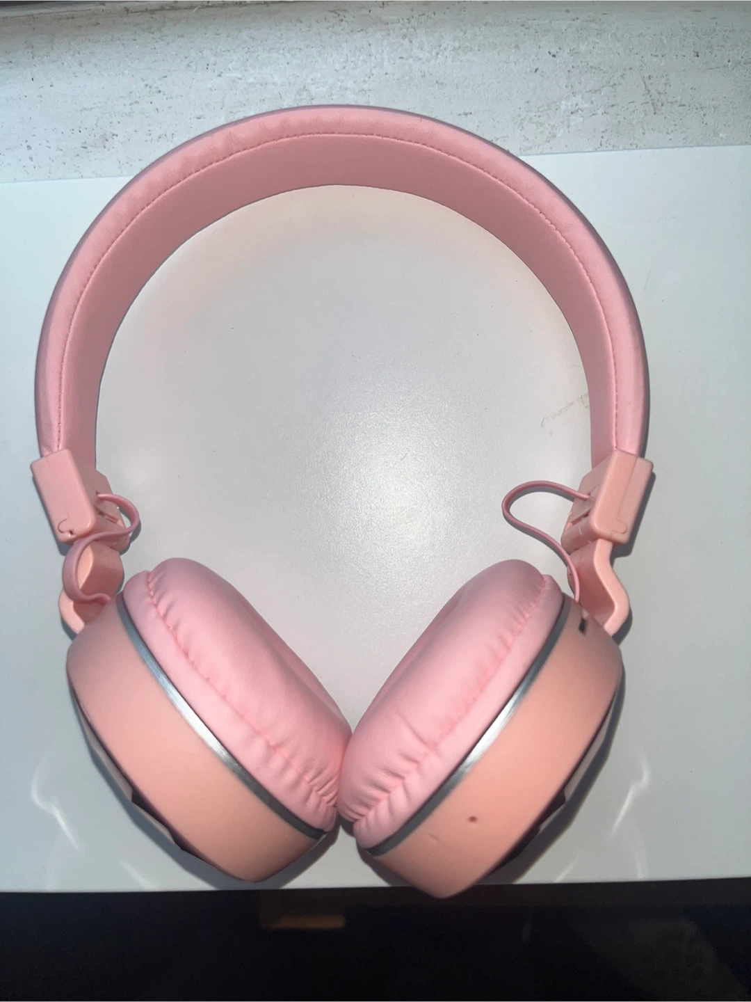Nicole Miller Pink foldable Bluetooth Headphones