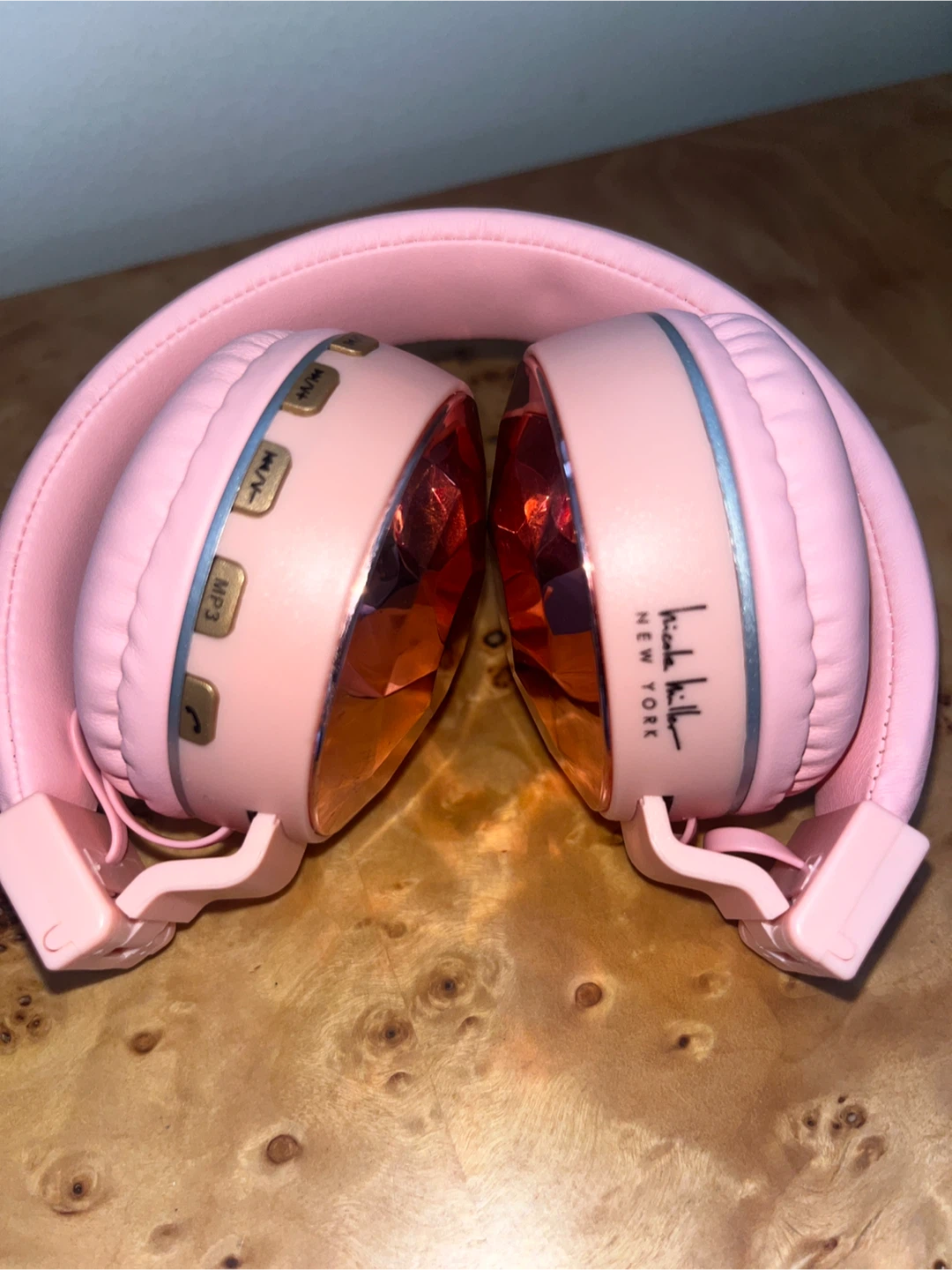 Nicole Miller Pink foldable Bluetooth Headphones - photo 4
