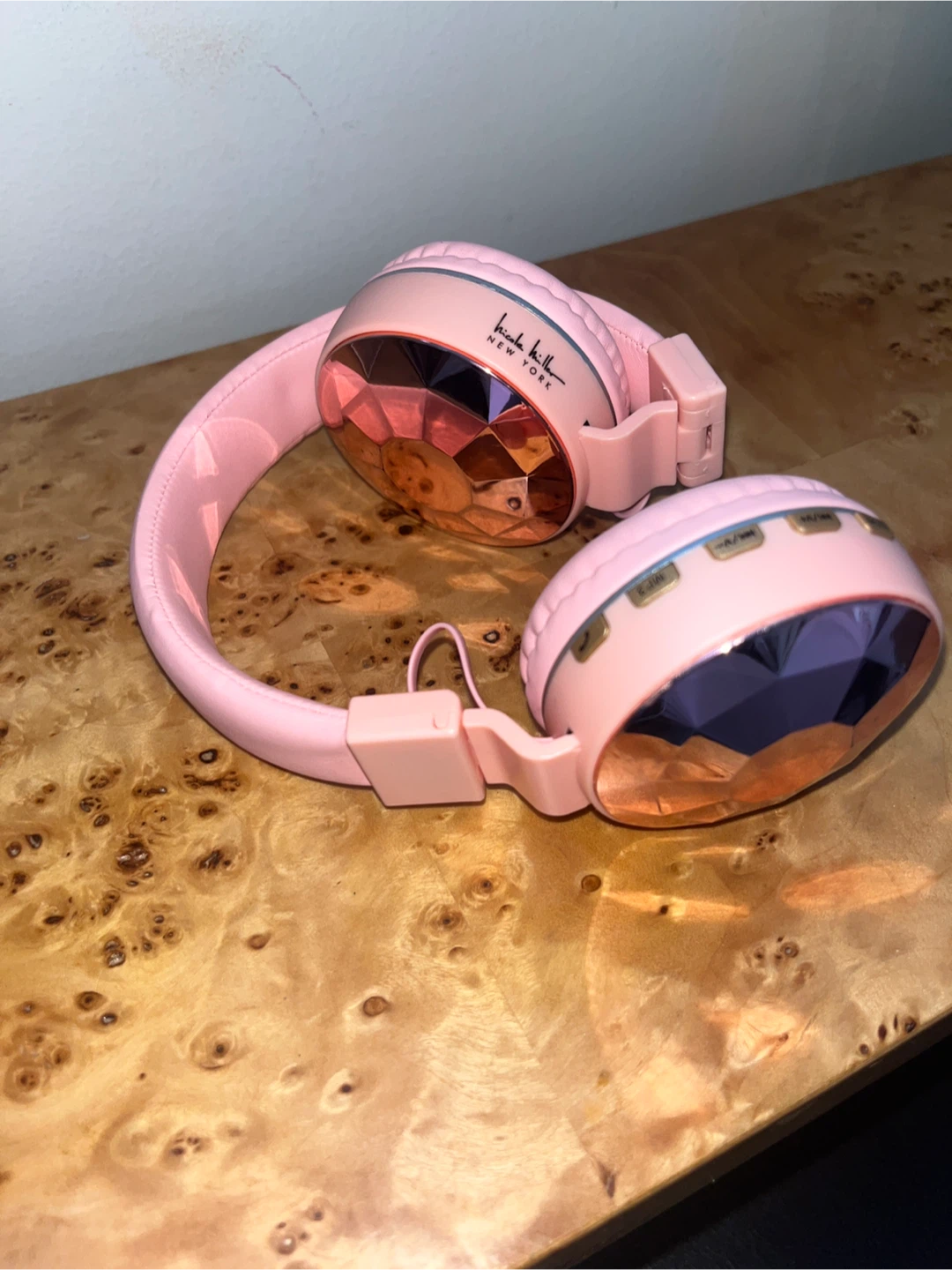 Nicole Miller Pink foldable Bluetooth Headphones - photo 2