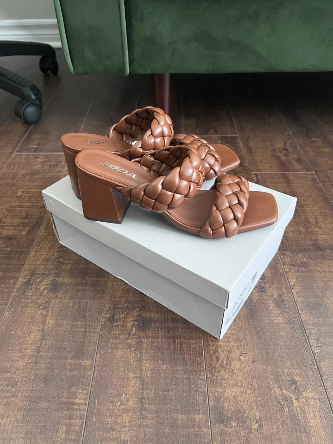 Soda Women's Braided Heeled Mules Brown Size 8.5