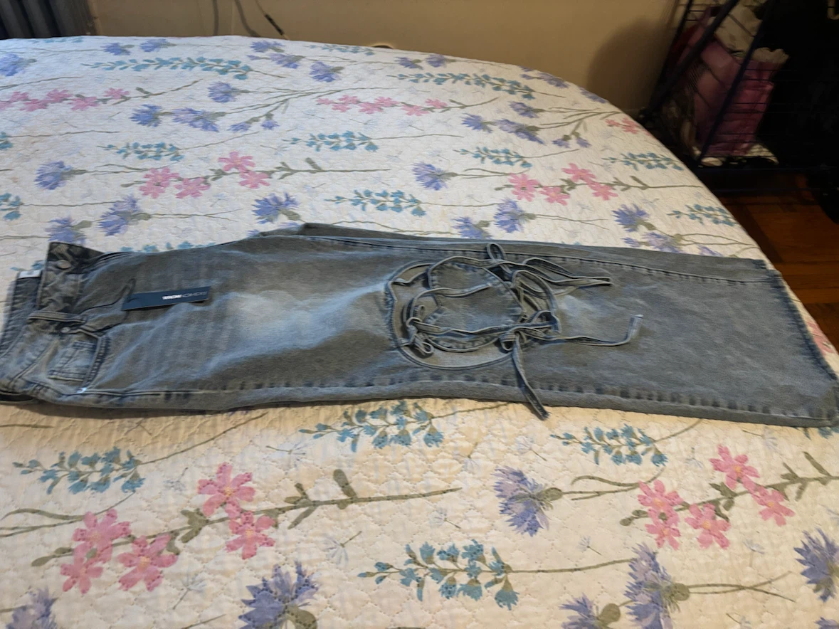 Fashion Nova Wide Leg Jeans with Tie Cutouts Size Medium - photo 2
