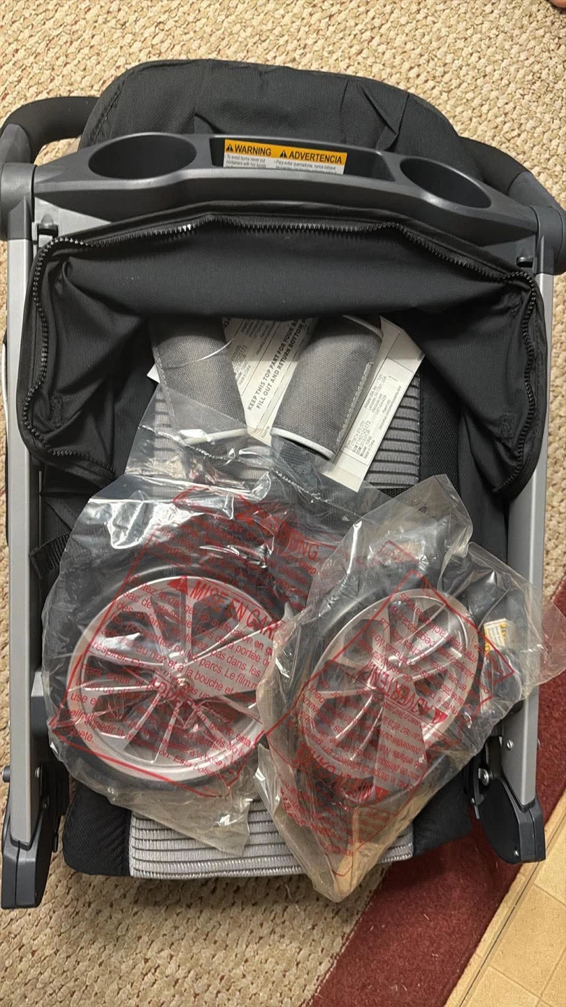 Chicco Lightweight Stroller - photo 3