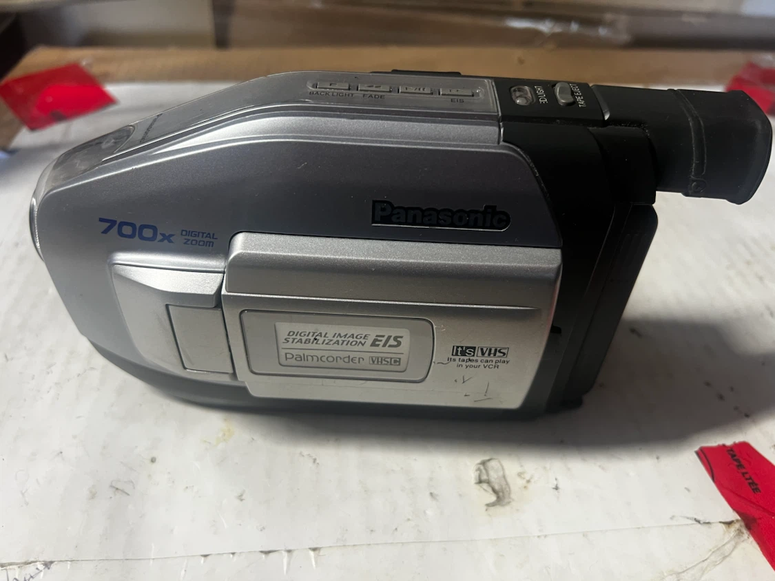 Panasonic PV-GS35 Palmcorder Mini DV Camcorder