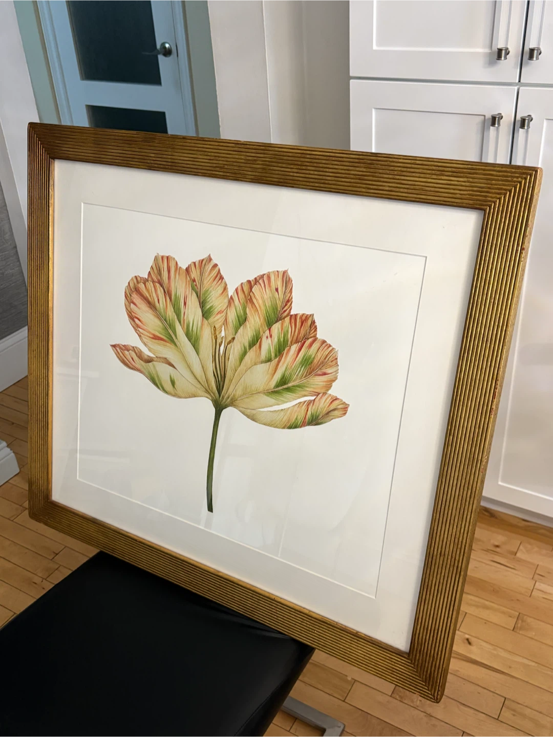 Framed Botanical Tulip Wall Art – Textured Antique Gold Frame - photo 4