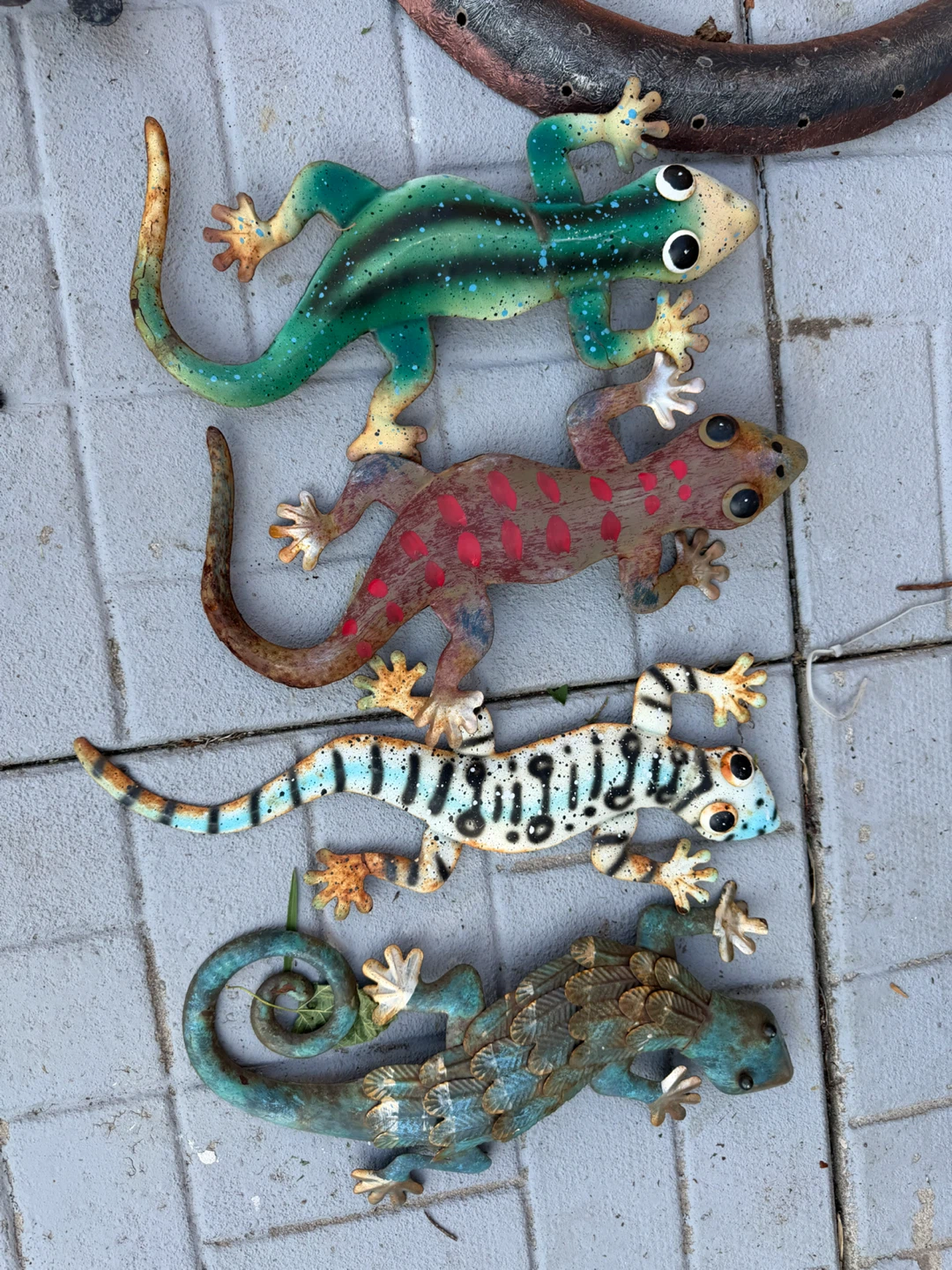 Set of 5 Metal Gecko Wall Decor- all for 25$ - photo 2