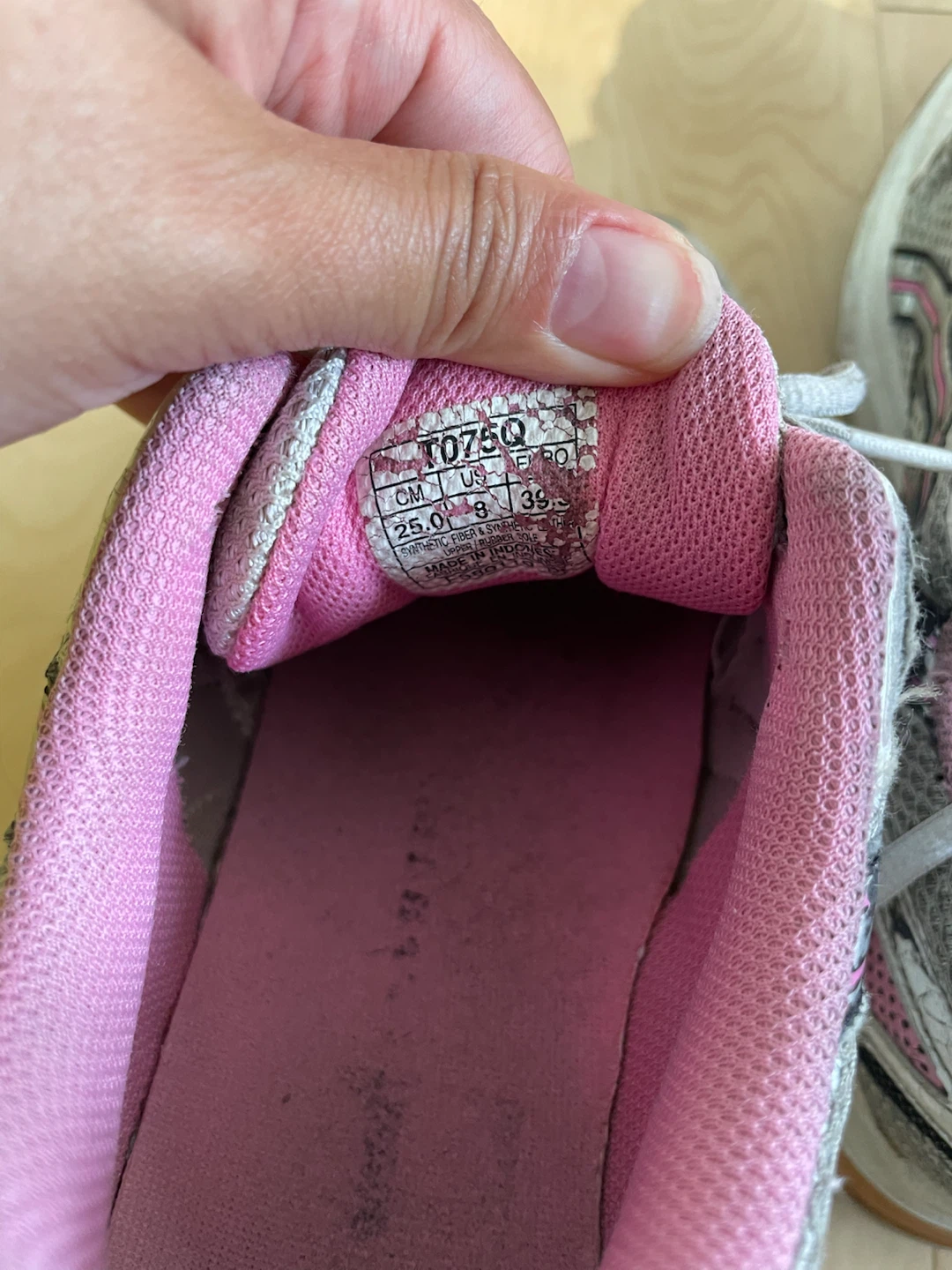 ASICS Women's Running Shoes Size 8 - photo 2