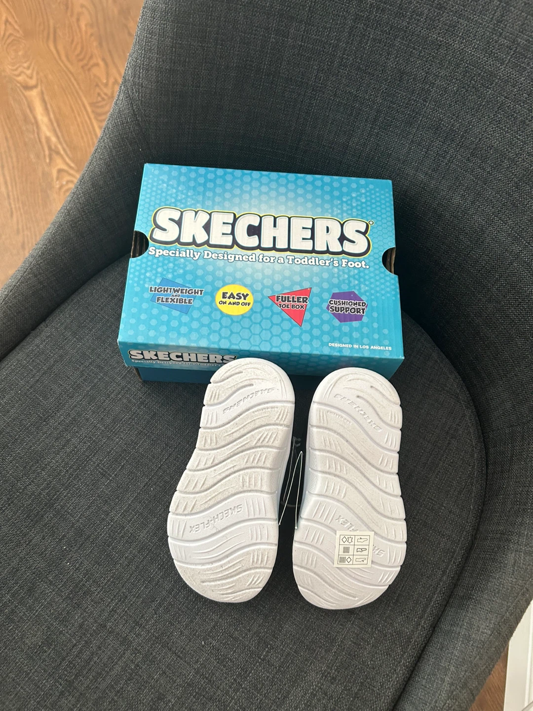 BRAND NEW TODDLER BOYS SIZE 6 SKECHERS (READ LISTING) - photo 3
