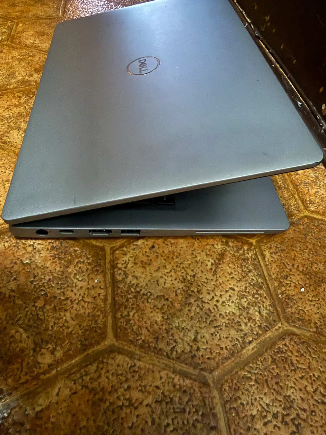 Dell Latitude 5310 Laptop - photo 3