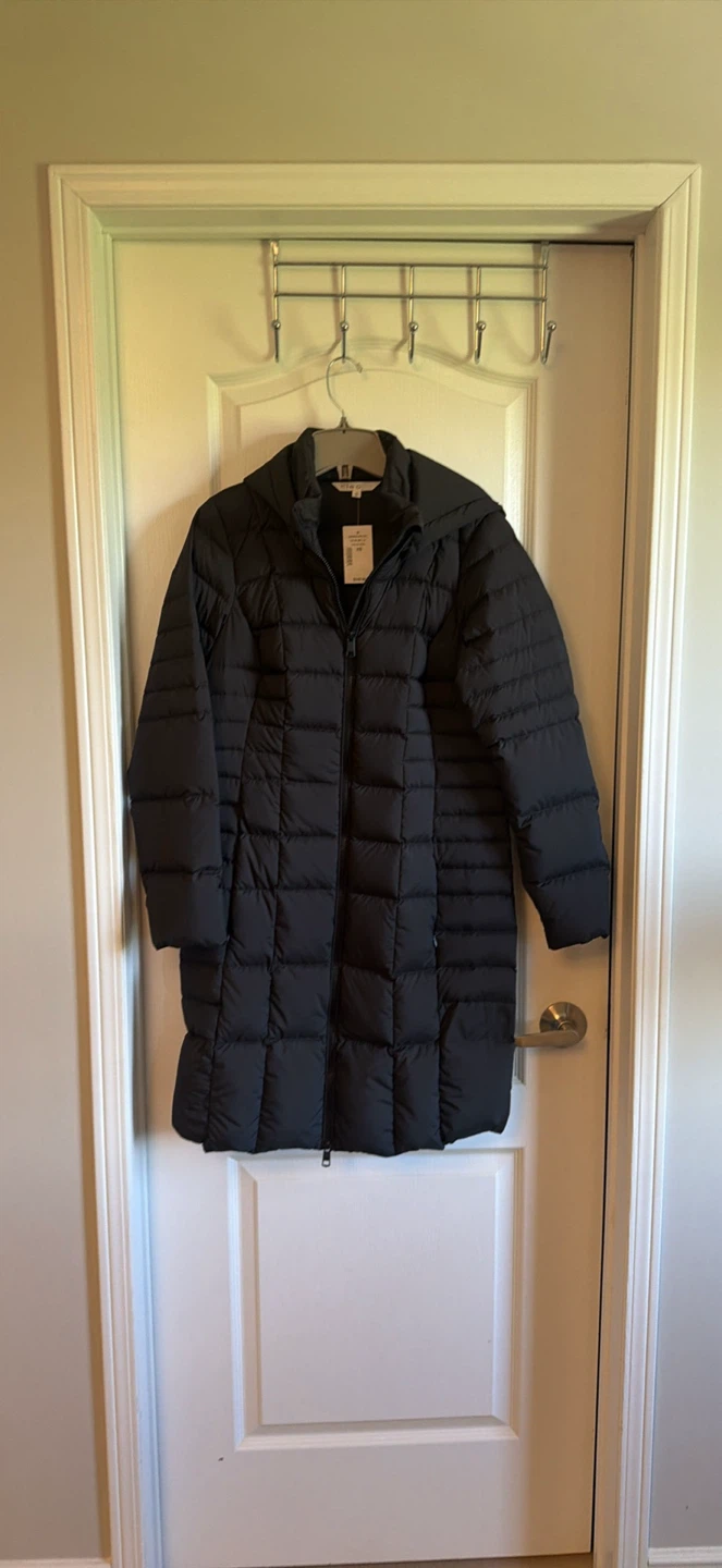 New Cleo Black Puffer Hooded Coat -size XS