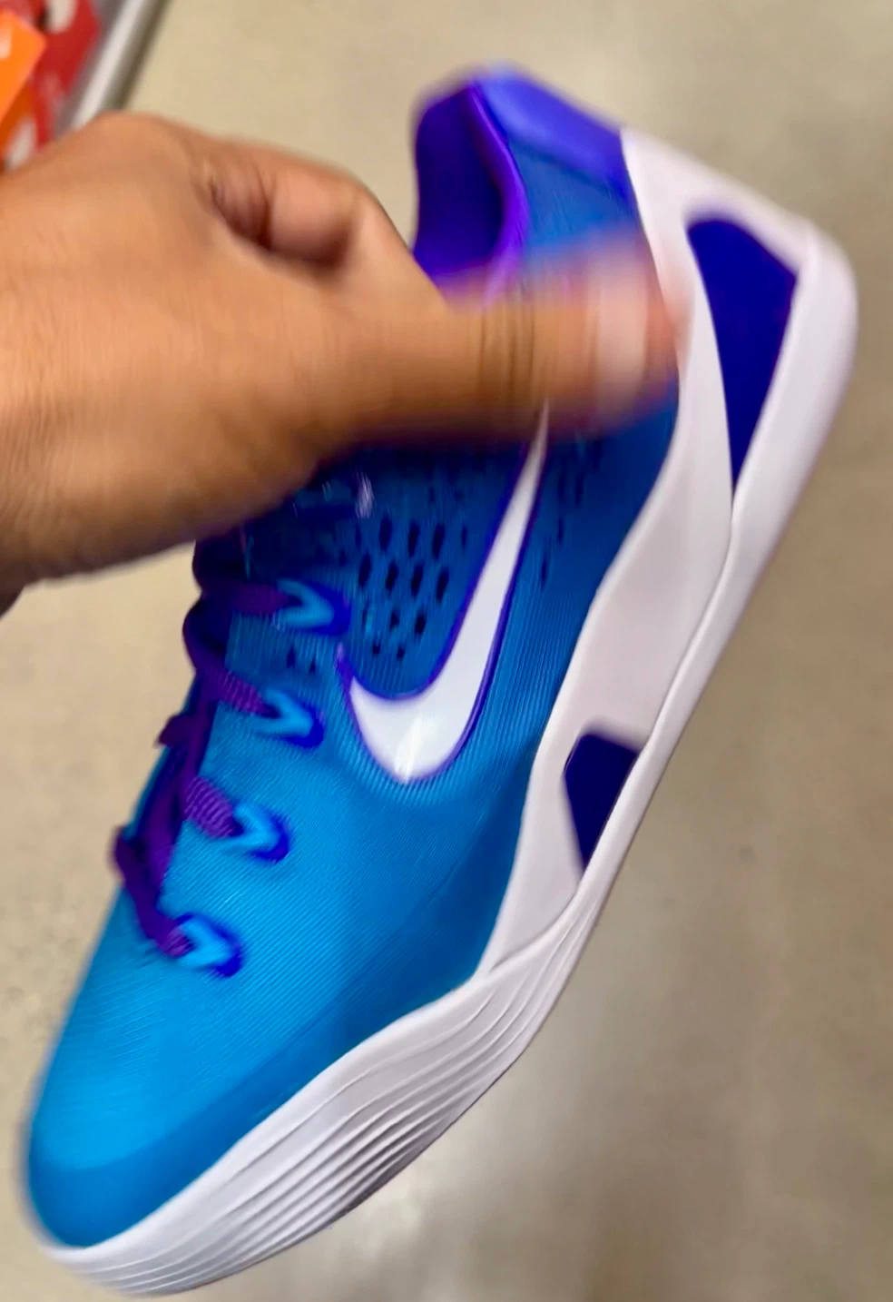 Nike Kobe 9 EM "Persian Violet" Basketball Shoes