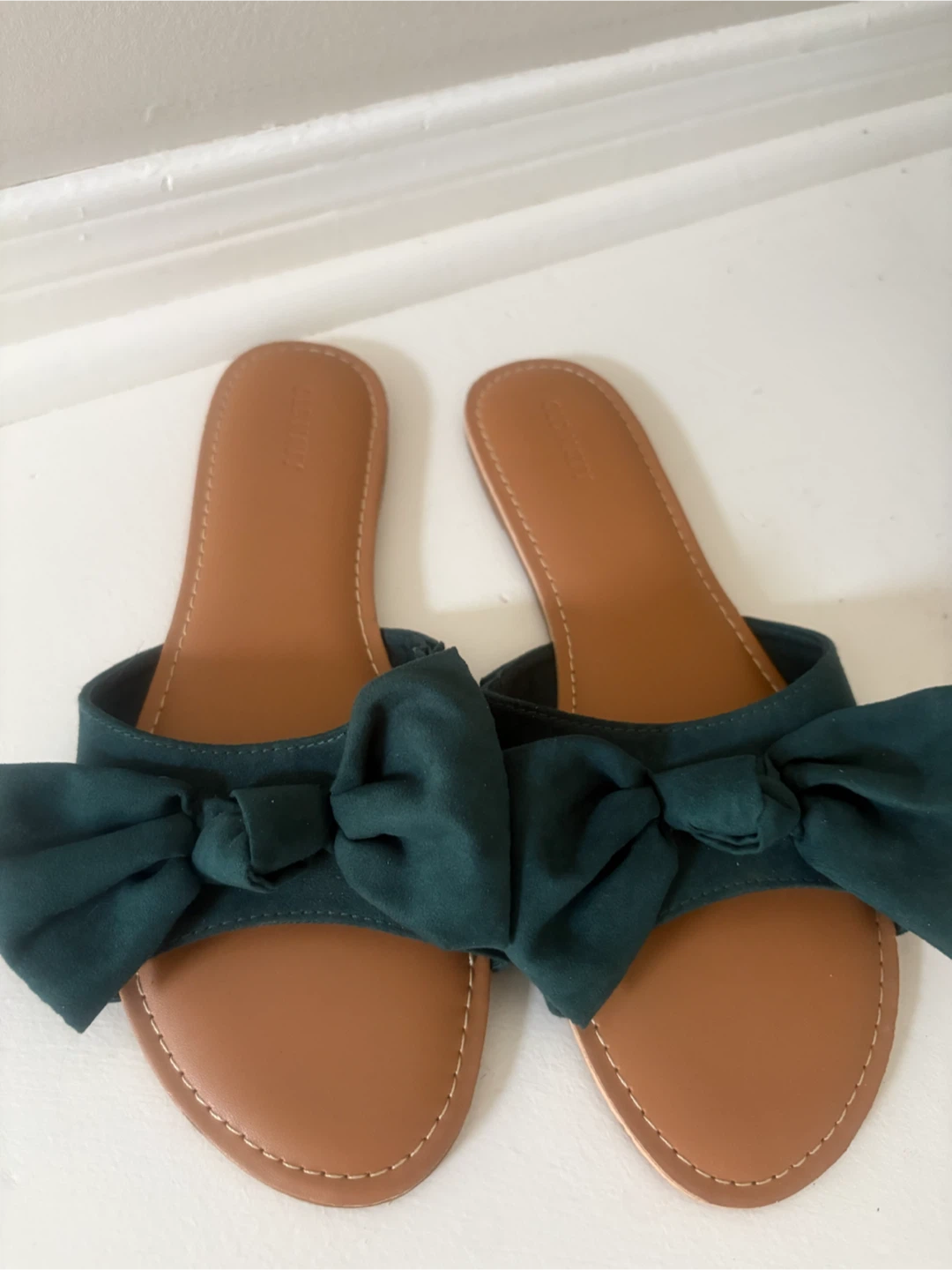 Green Bow Slide Sandals - Size 10 - photo 3