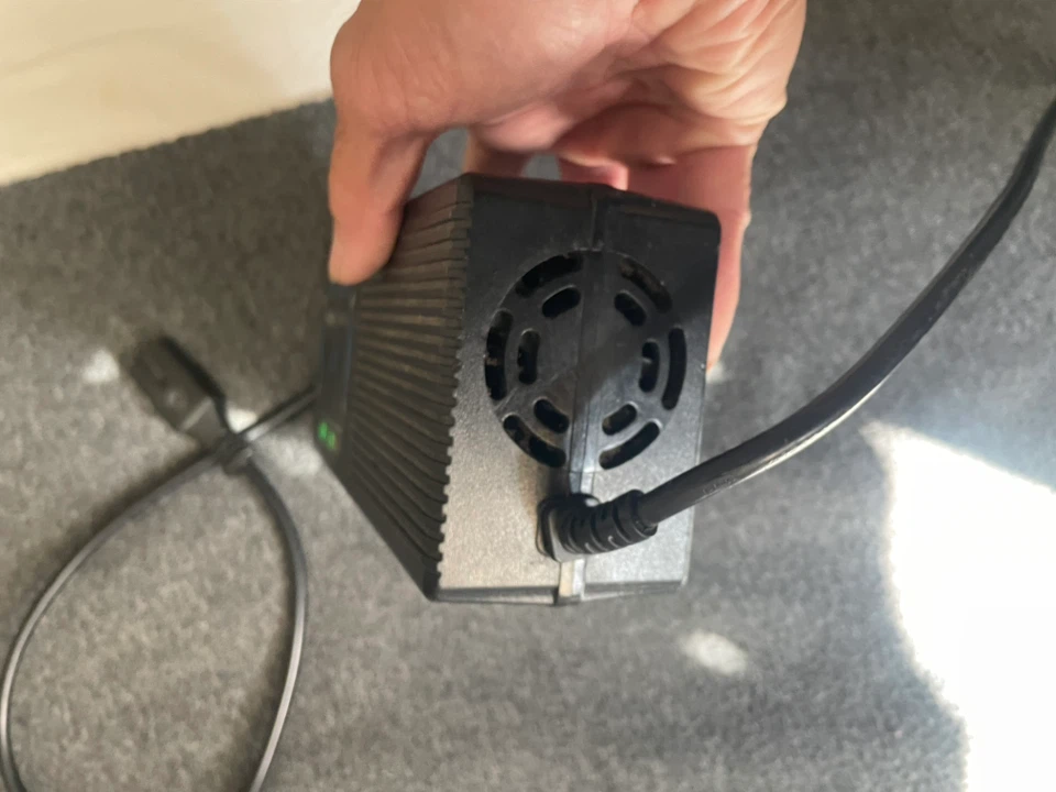XUNDIER Battery Charger - photo 4