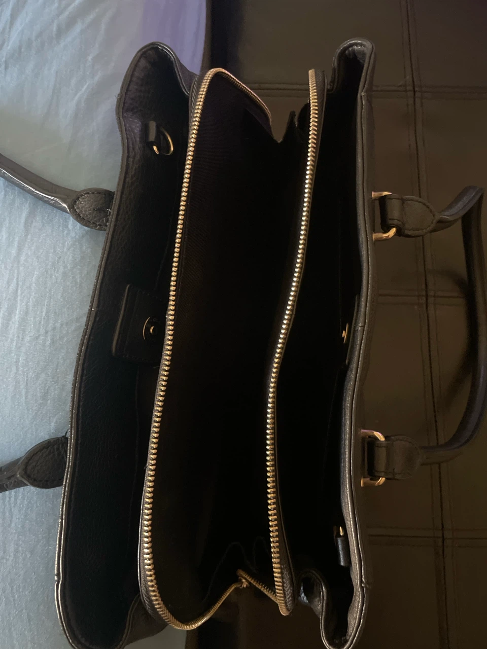 Danier Leather Tote Bag - photo 3