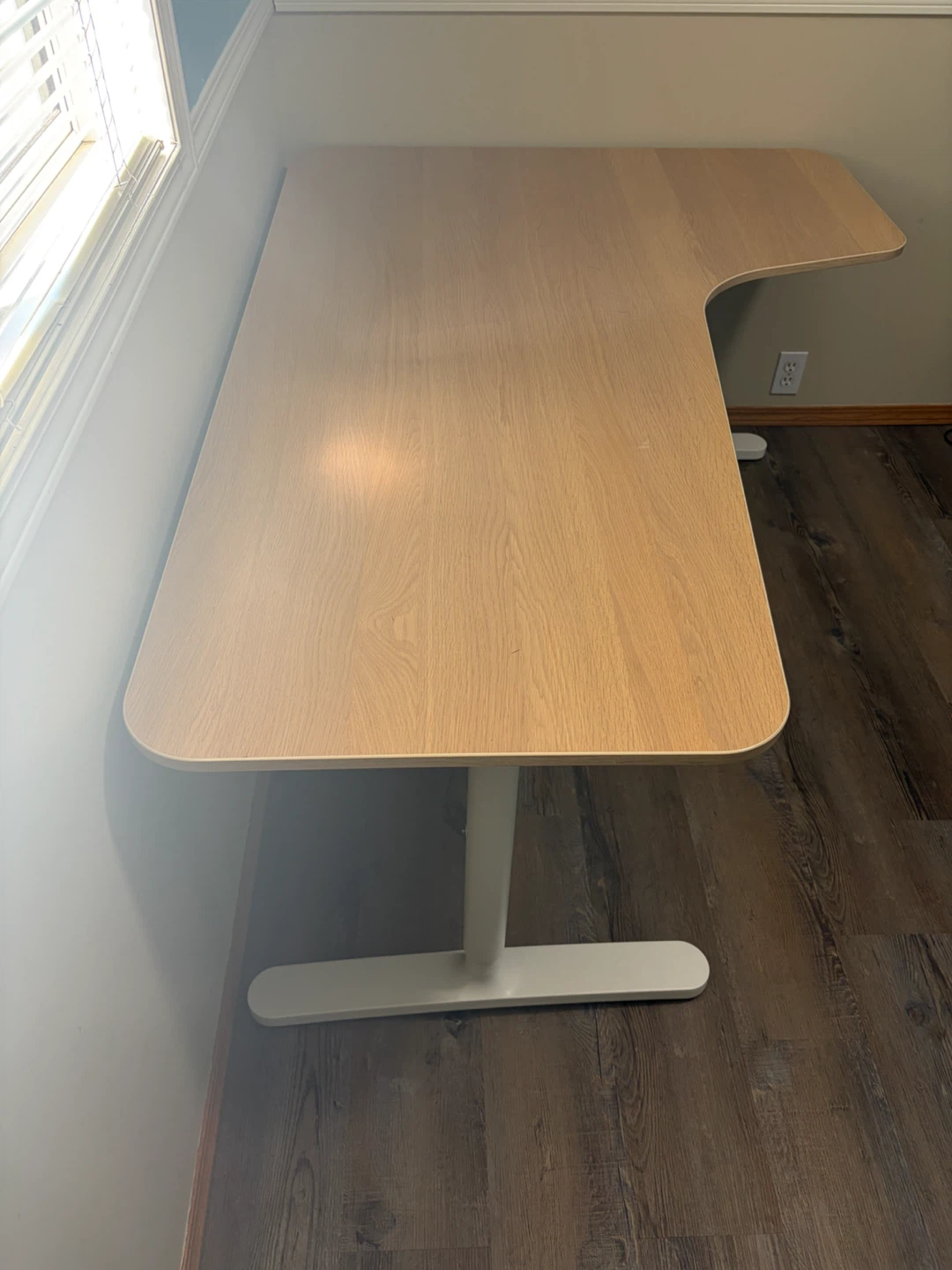 IKEA BEKANT L-Shaped Corner Desk – White Stained Oak Veneer/Whit