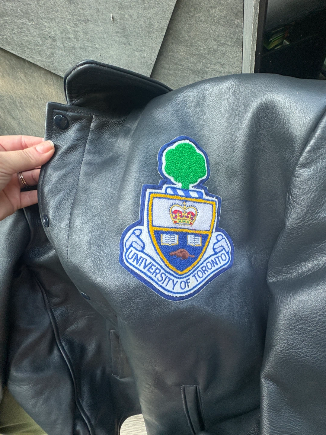 University of Toronto leather jacket - photo 3