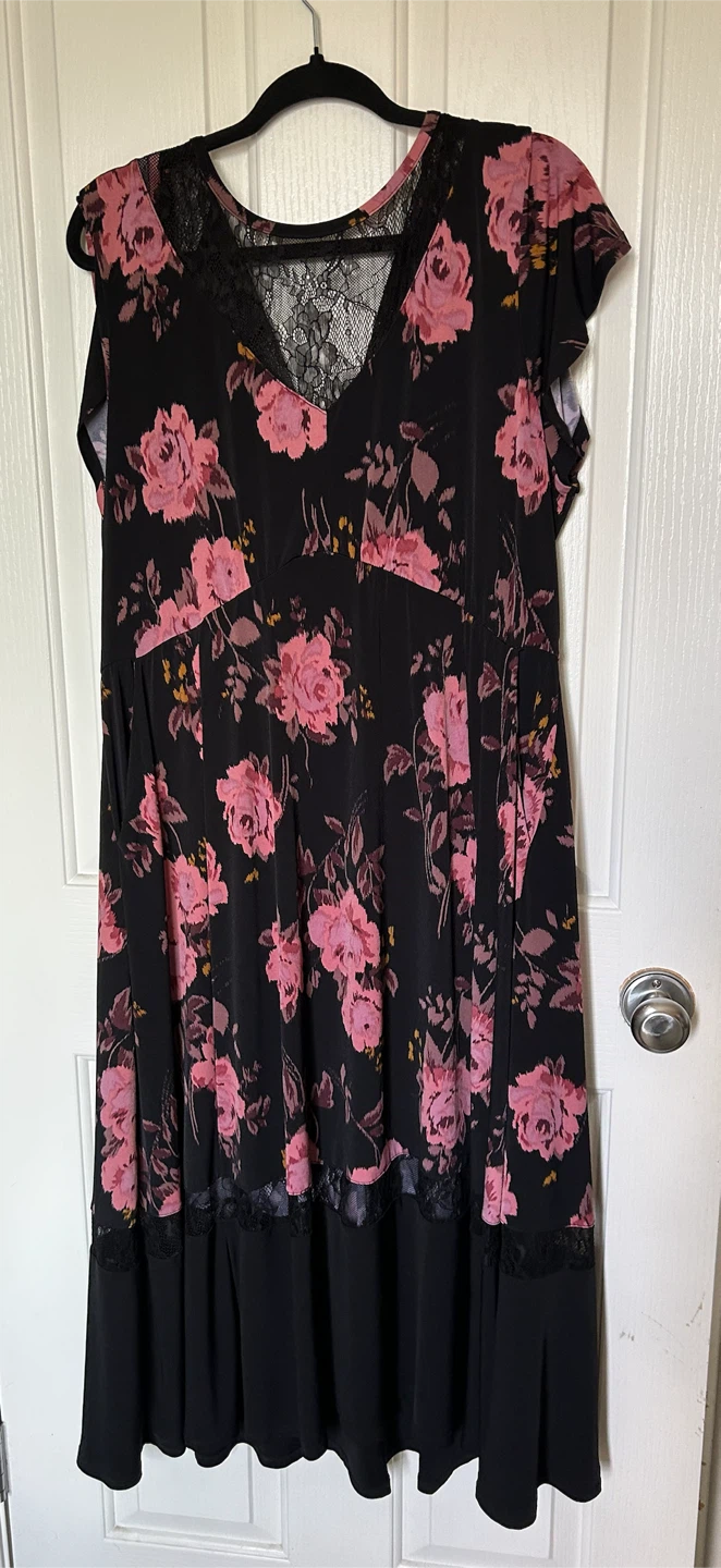 Torrid Black Floral Lace Midi Dress Size 2X