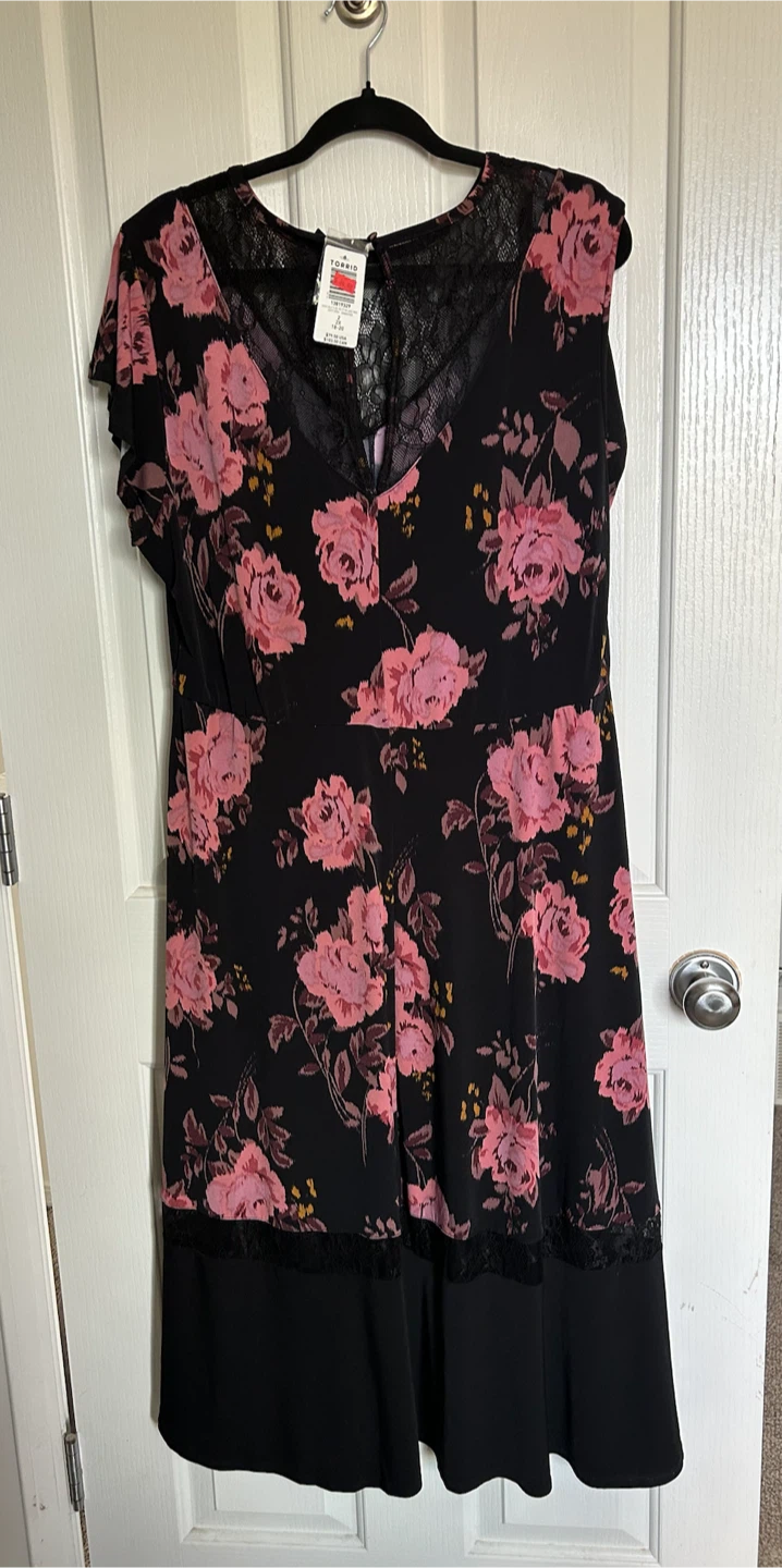 Torrid Black Floral Lace Midi Dress Size 2X - photo 2