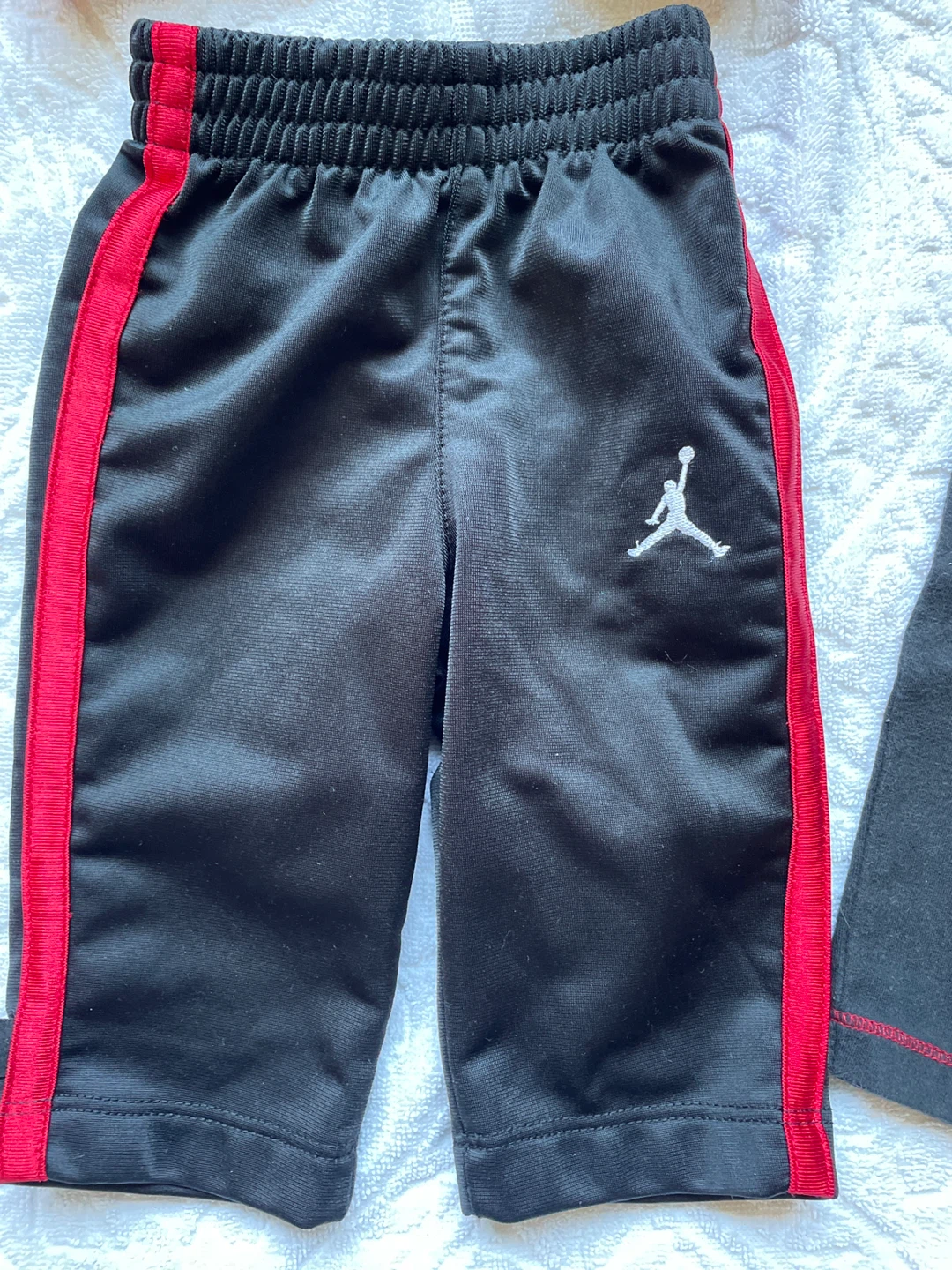 Kids Air Jordan Tracksuit Set - photo 3