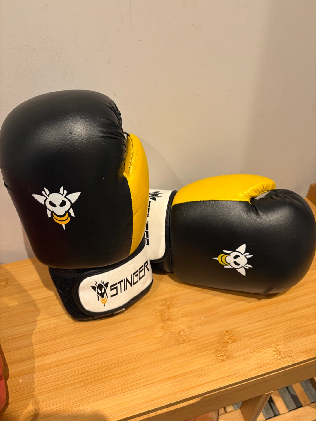 Stinger Boxing Gloves 16 oz
