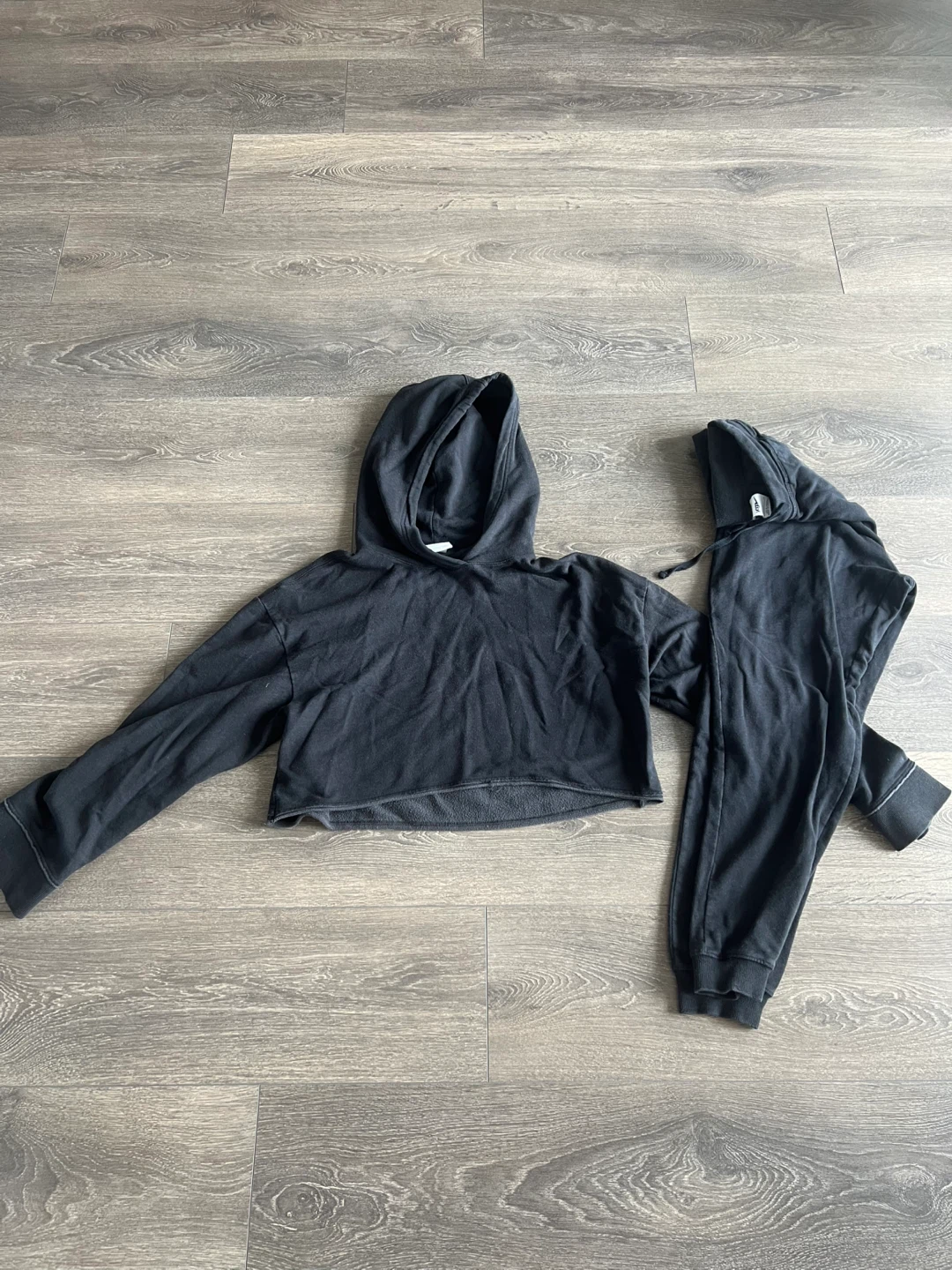 Nike Black cropped hoodie and sweatpants set