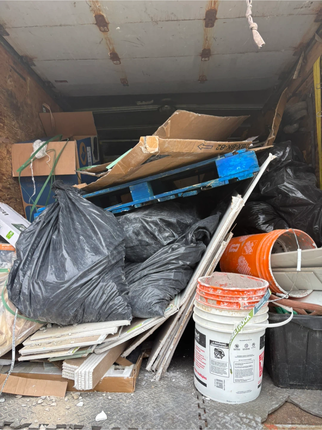 Junk Removal - photo 4