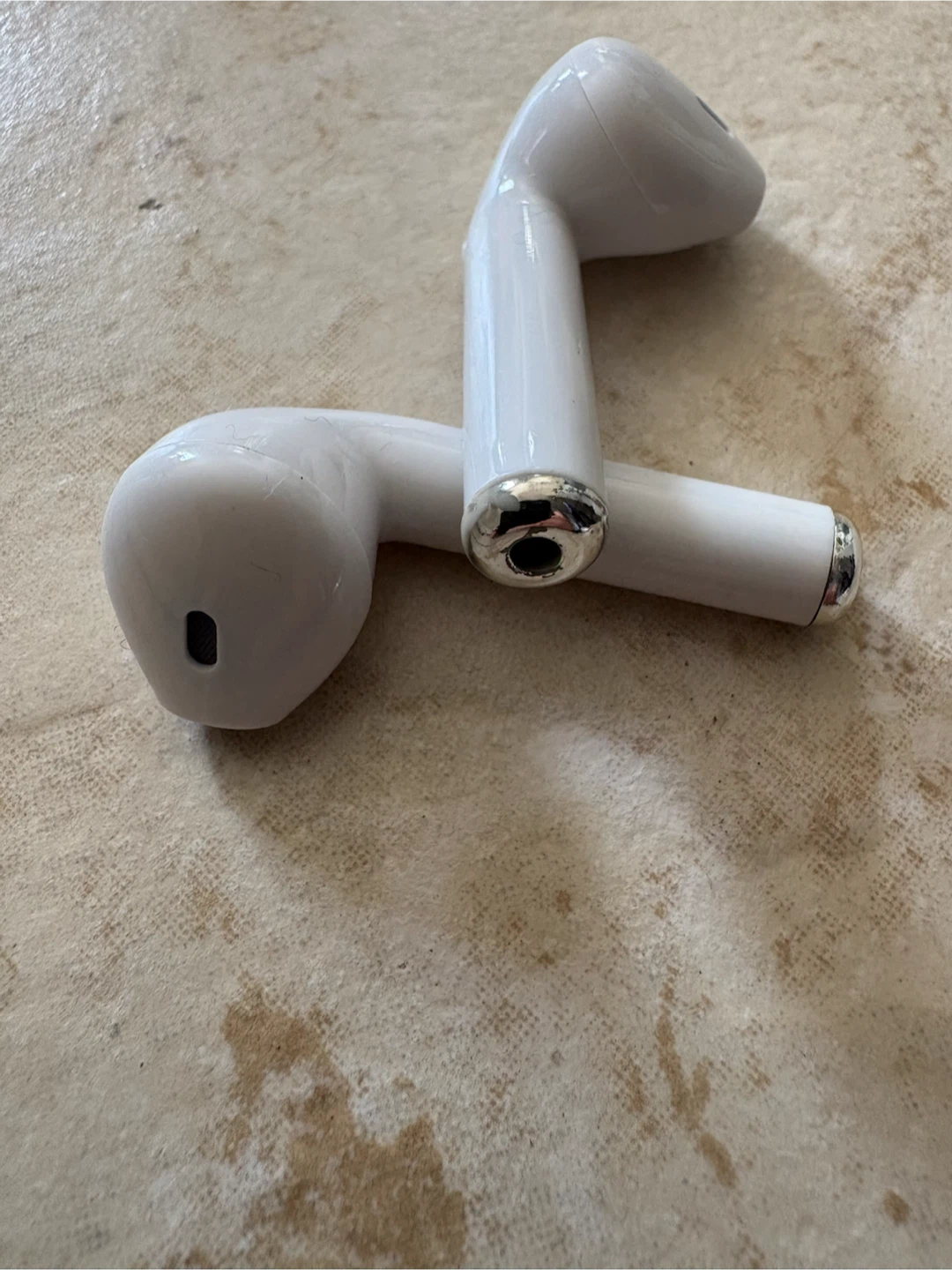 White Wireless Earbuds - photo 2