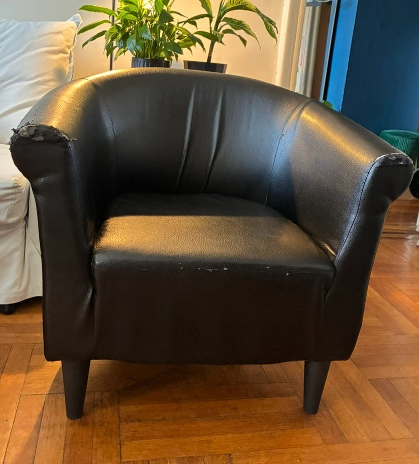 Black Armchair - photo 2
