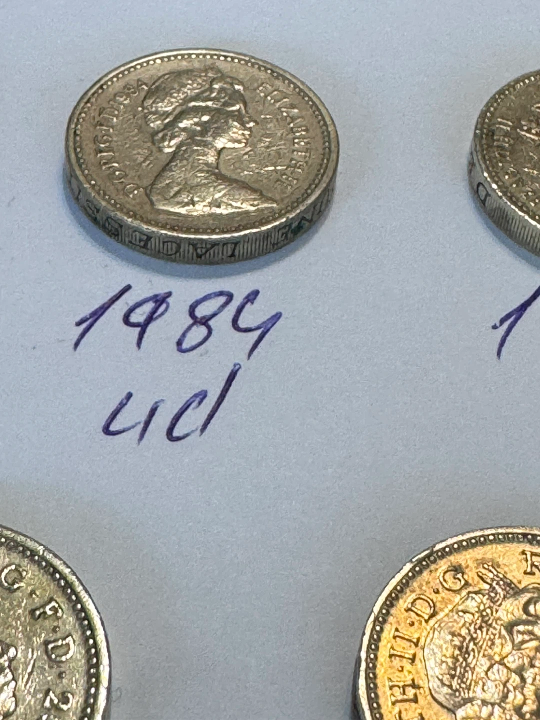 Collection of British Pounds upside down (1983-2001) - photo 3