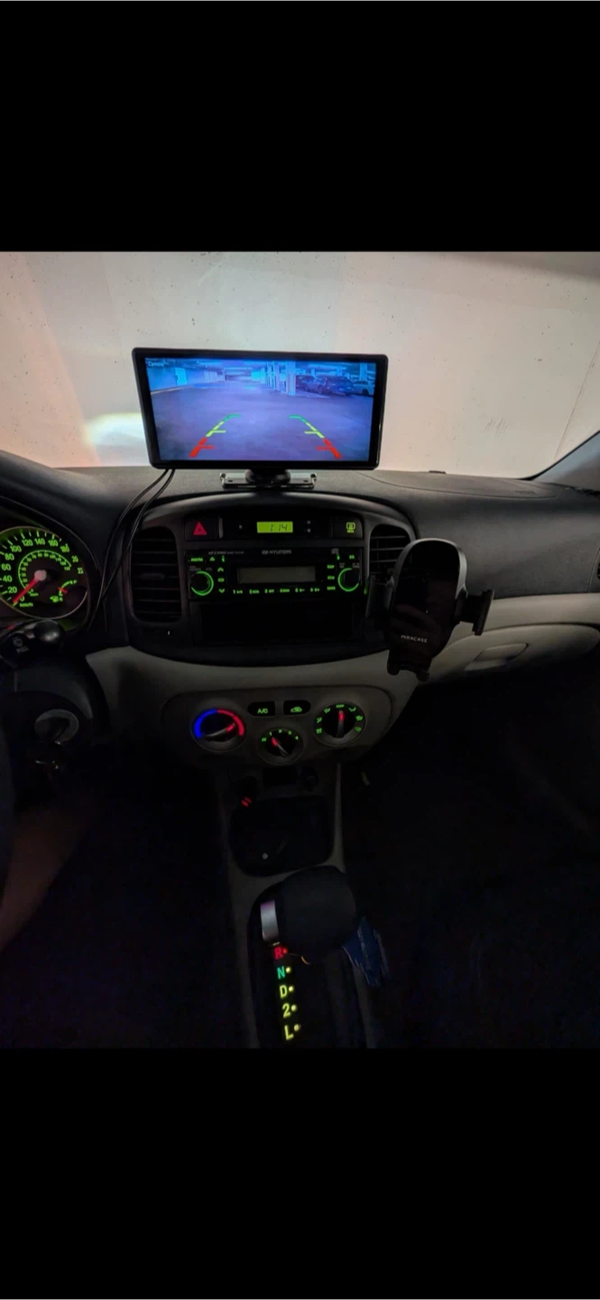 2006 Silver Hyundai Accent Low Kilometres - photo 4