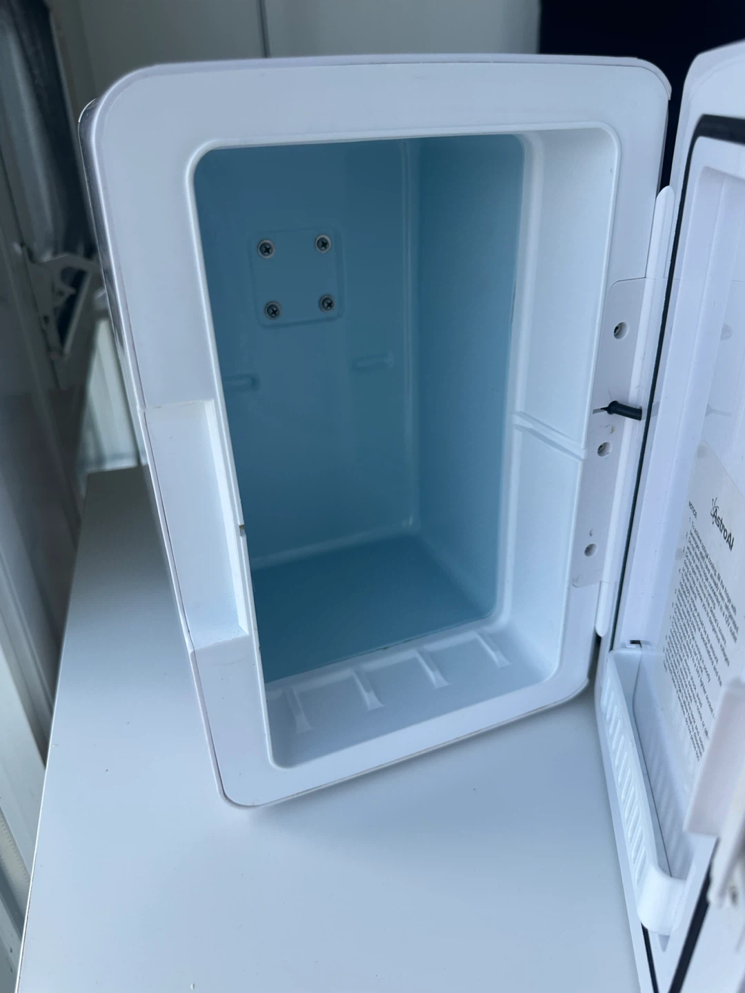 AstroAI Mini Fridge - photo 3