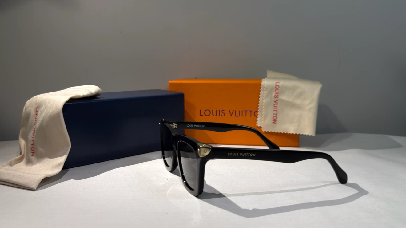 Louis Vuitton Sunglasses - photo 4