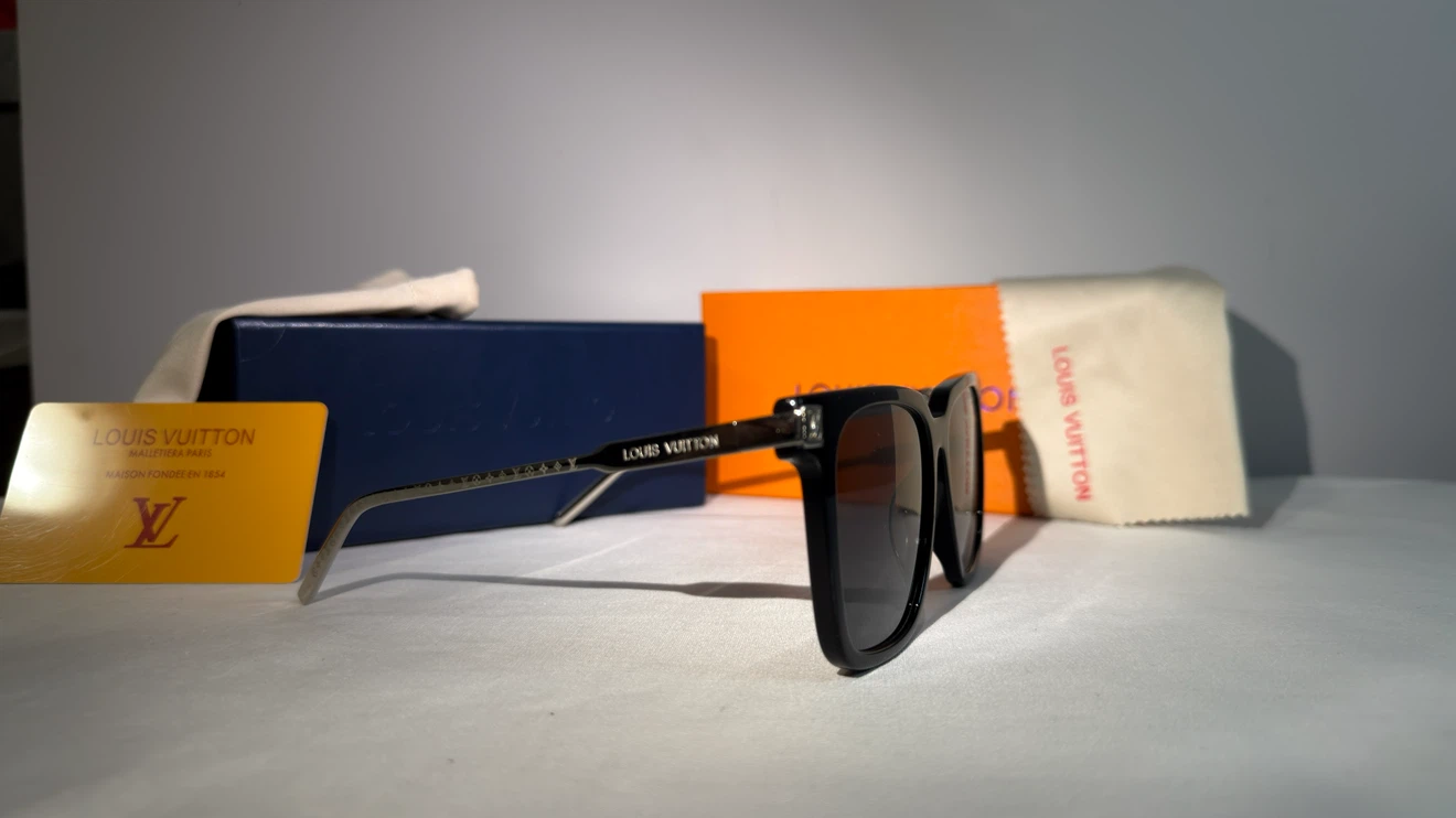 Louis Vuitton Sunglasses - photo 5