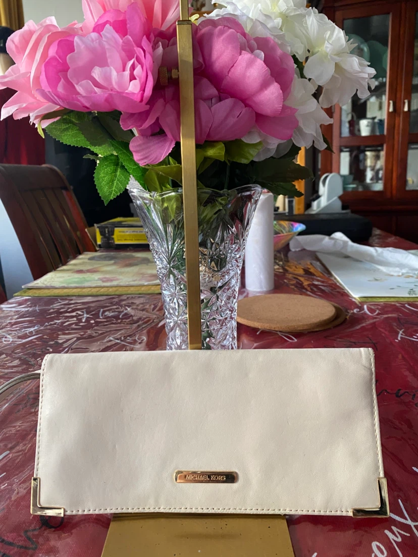 Michael Kors Cream Leather Clutch Wallet