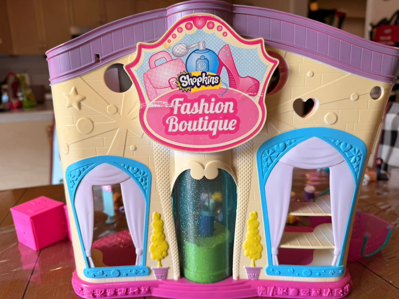 Shopkins Shopping Mall Playset + Accessories - photo 3