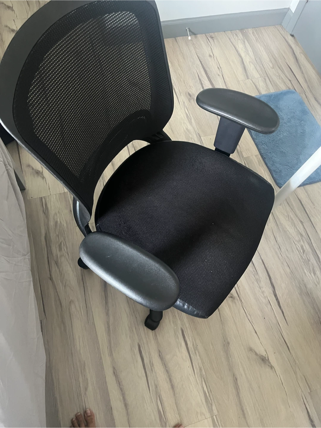 Black Mesh Office Chair