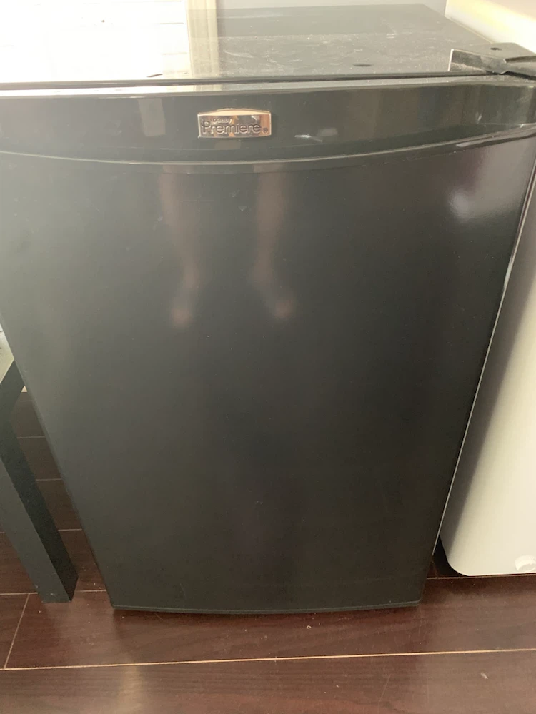 Mini fridge