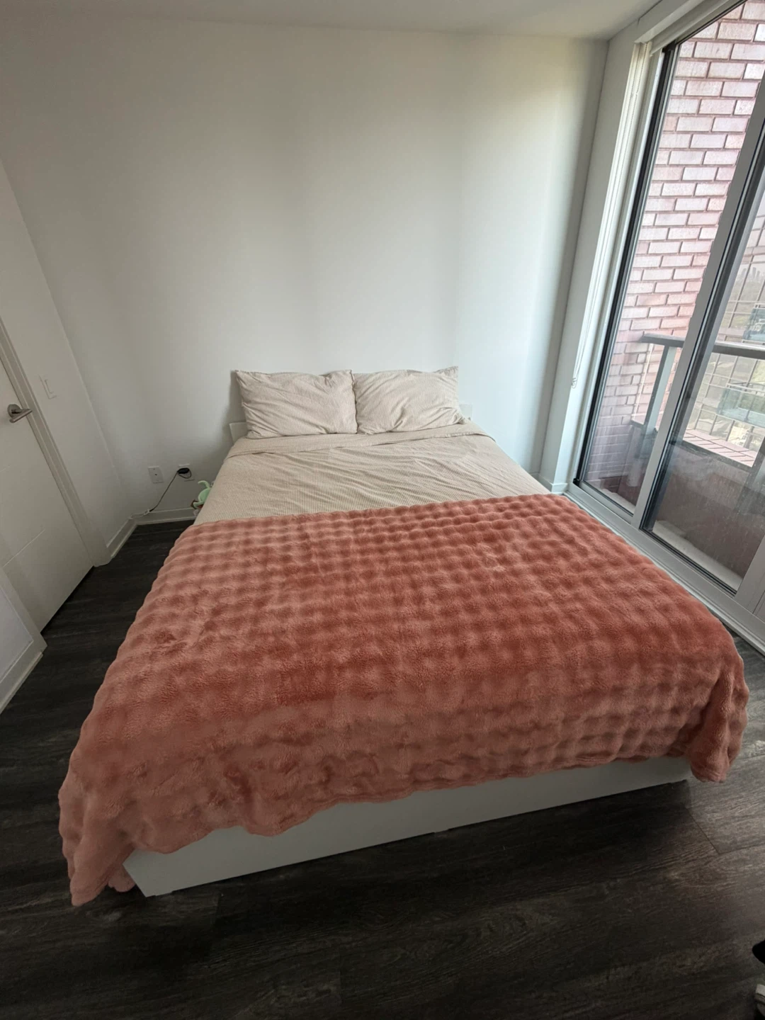 Queen Bed Frame option to buy with mattress or without - photo 2