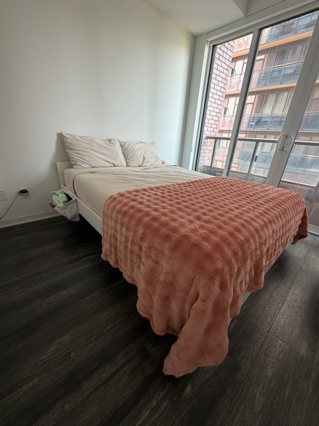 Queen Bed Frame option to buy with mattress or without - photo 3